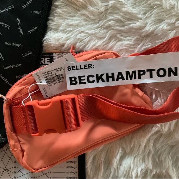 ❌Lululemon EVERYWHERE BELT BAG 1L Apricot - Picture 4 of 5